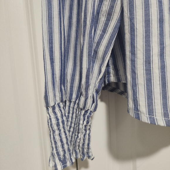 Blouse Blue And White Lightweight Women's Medium  a.n.a Brand - Picture 3 of 8